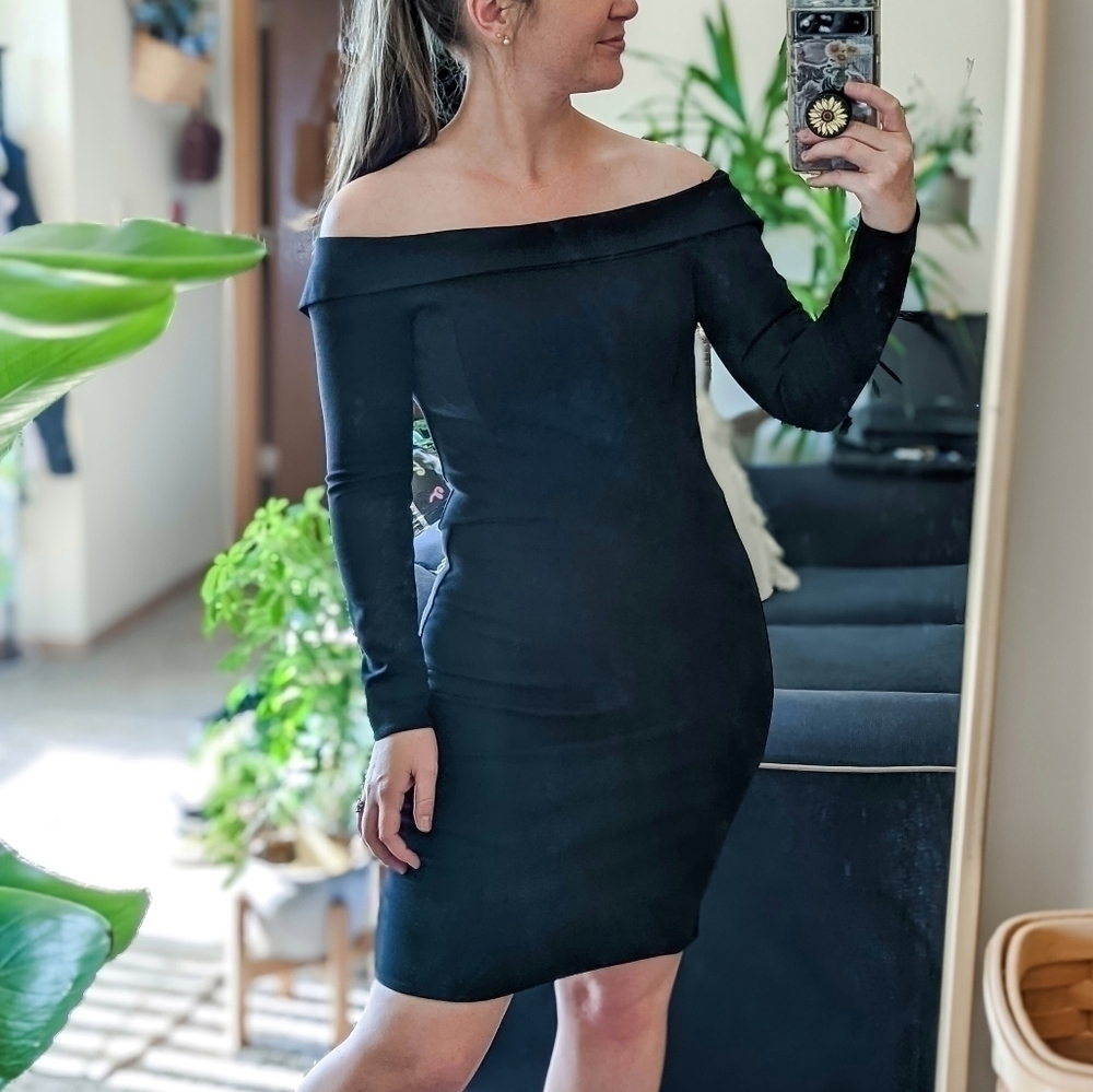 Halston Heritage Boat Neck Off the Shoulder Long Sleeve Bodycon Dress